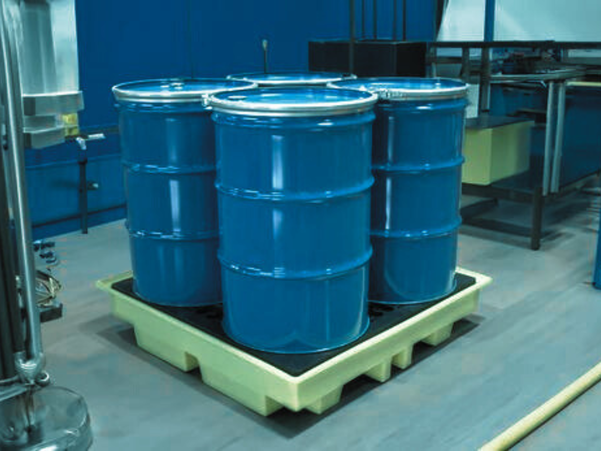 How the design of a 4-drum spill pallet can improve business efficiency